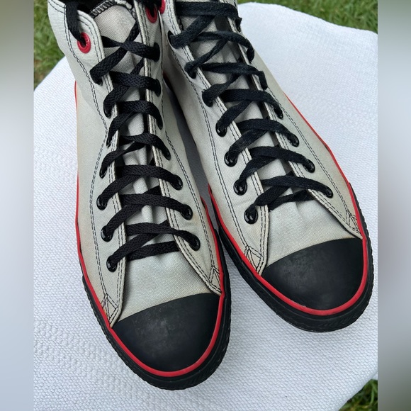 Converse Rare High Top Sneakers Product Red Campaign Men 11.5 Woman 13.5 - Picture 3 of 9